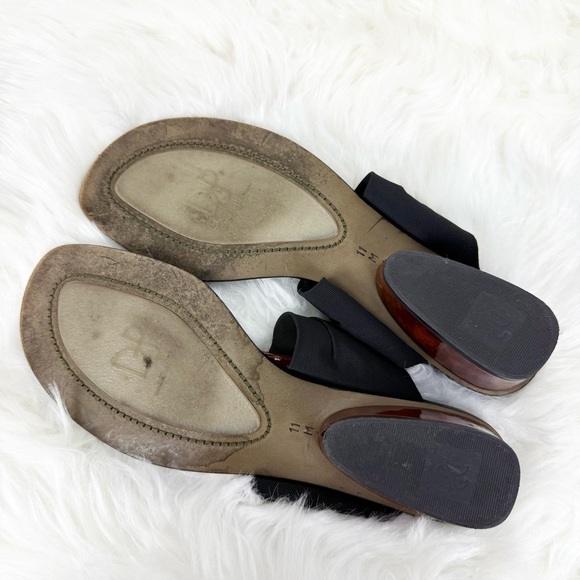 Donald J Pilner Kitten Heel Thong Sandal Size 11 - Picture 4 of 11